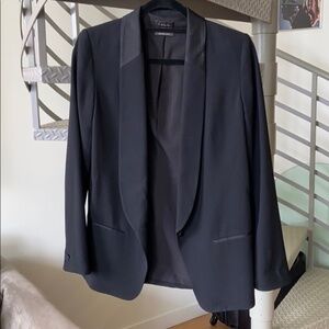 Aritzia Babaton Black Blazer - 4